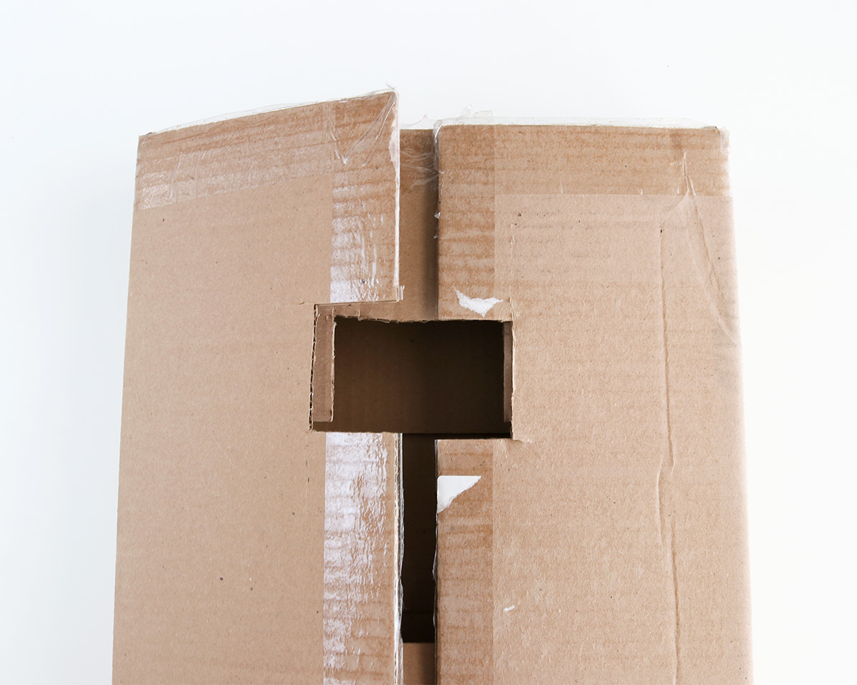 how to make a leprechaun trap with a cardboard box